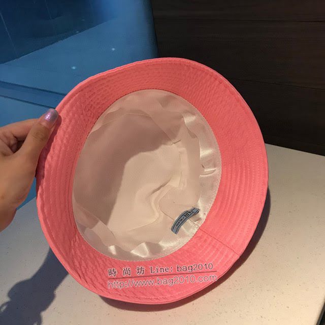 Prada男女同款帽子 普拉達經典倒三角漁夫帽遮陽帽  mm1487